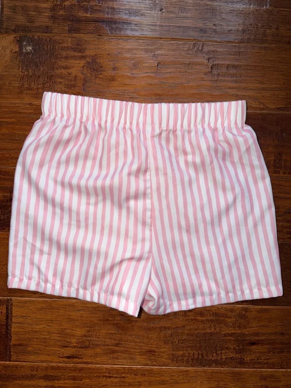 Tahari Girl Pink & White Striped Lightweight Shorts, size 10/12